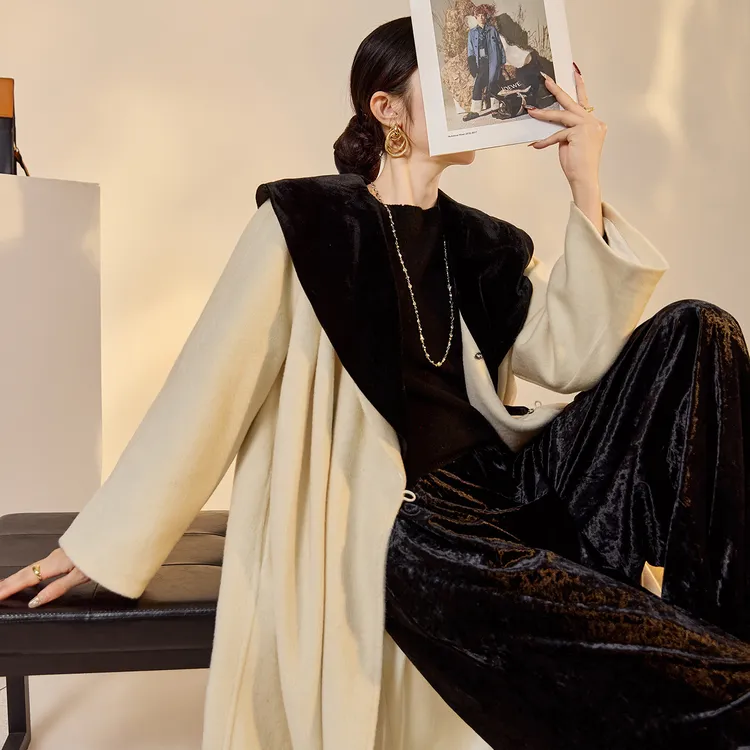 韩系撞色丝绒领长款羊毛大衣冬季新款百搭气质毛呢外套女装秋冬