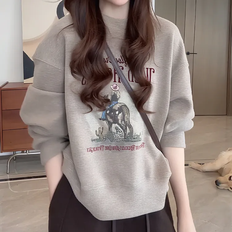 2025秋季新款美式复古别致宽松酷潮圆领字母长袖卫衣女显瘦上衣潮