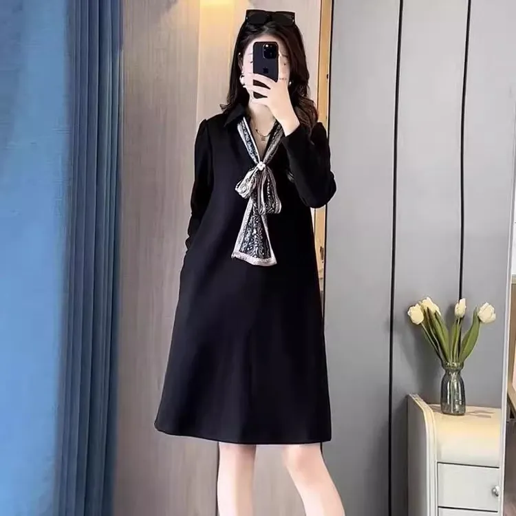 胖妹妹气质时尚法式连衣裙秋冬季高级系带设计款赫本风公主小黑裙