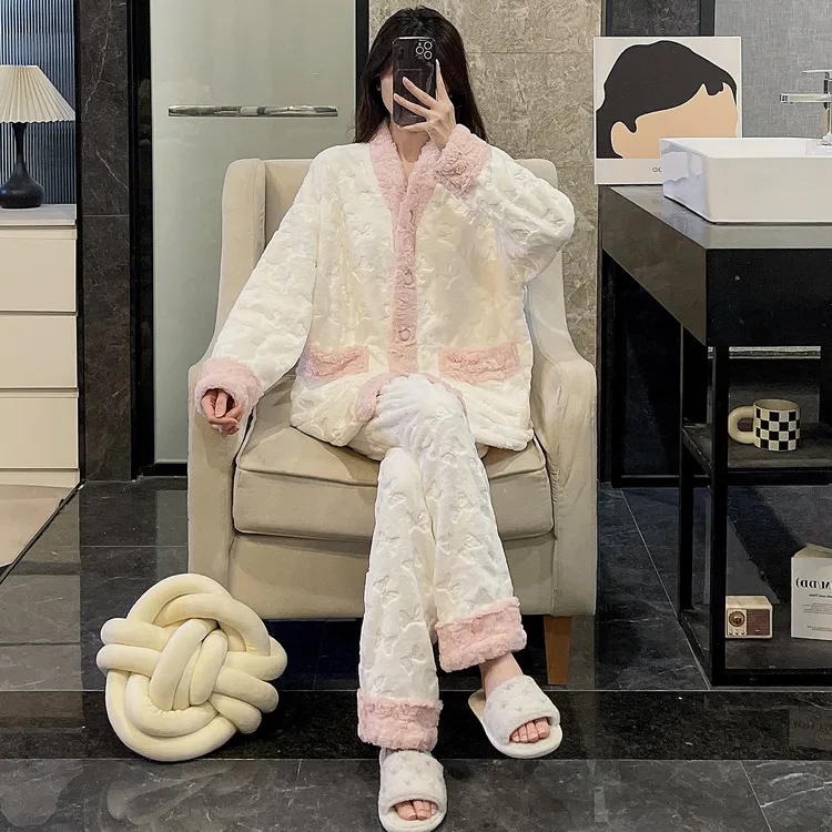 甜美蝴蝶结睡衣女冬季加绒加厚开衫珊瑚绒保暖学生宽松家居服套装