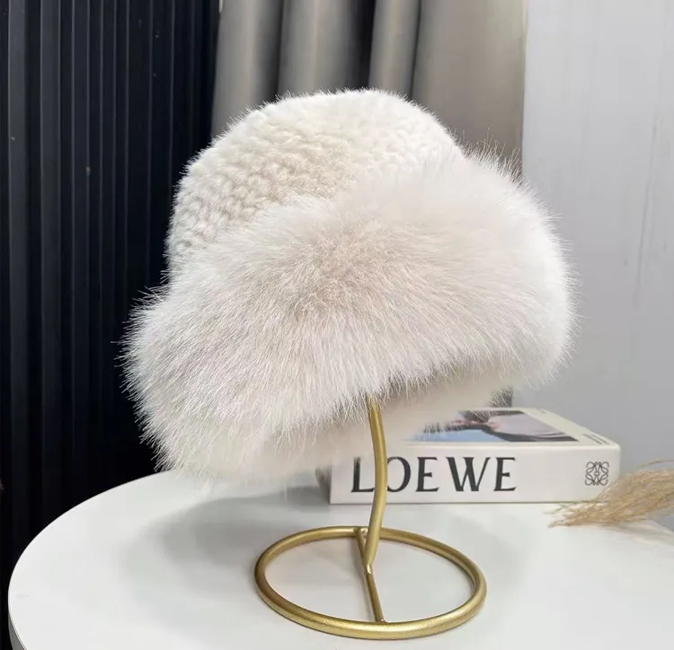 毛绒渔夫帽女秋冬韩版显脸小加厚保暖盆帽防寒护耳加厚卷边蒙古帽