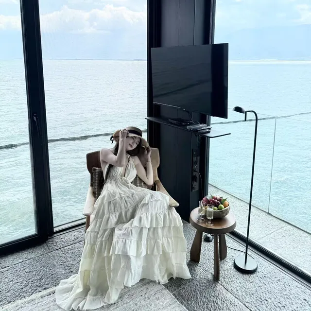 泰兰德穿搭海边度假蛋糕裙收腰显瘦荷叶边露背深V挂脖大摆裙长裙