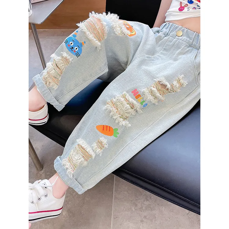 女童2025涂鸦破洞牛仔裤夏季儿童休闲裤薄款宝宝男女新款裤子