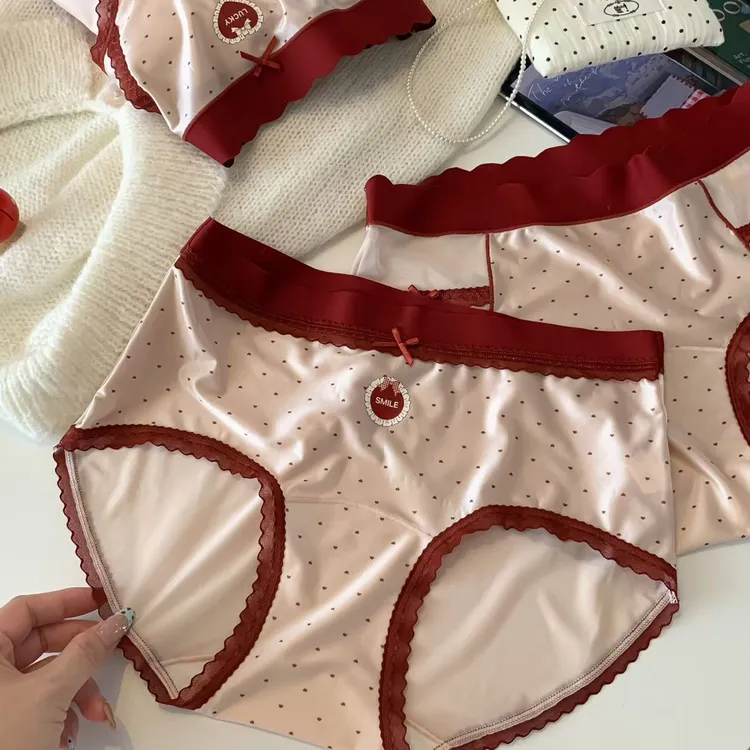 WEIYIFS编码010-031款【品质舒适】秋冬纯色莫代尔棉少女士三角内裤