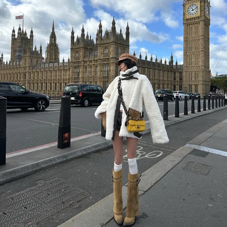 WARDEN EDGE伦敦来信 白色皮毛一体外套女冬季宽松加厚羊羔毛夹克