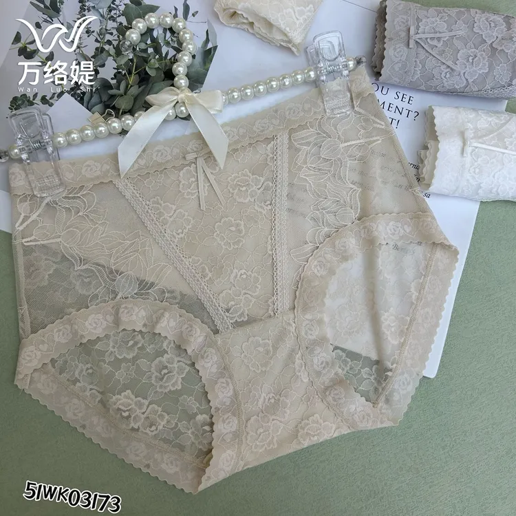 万络媞03173中高腰内裤玫瑰蕾丝精致花边薄款透气高弹女士性感