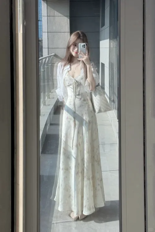 2025夏季新款高级感韩系衬衫收腰显瘦吊带碎花裙气质温柔风两件套