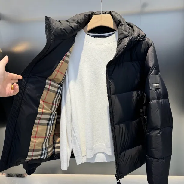 高端欧货高绒量白鸭绒连帽羽绒服