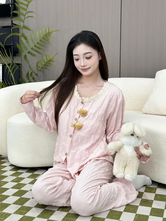 印像家带胸垫睡衣女秋季新款云朵棉长袖甜美卡通猫可外穿家居服