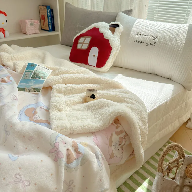 卡通风萝莉猫咪崽牛奶绒毛毯盖毯午睡办公室披肩毯羊羔绒毯盖腿毯