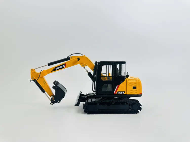 三一SY75CEXCAVATOR可开门工程机械挖机静态模型可收藏车摆件1/35