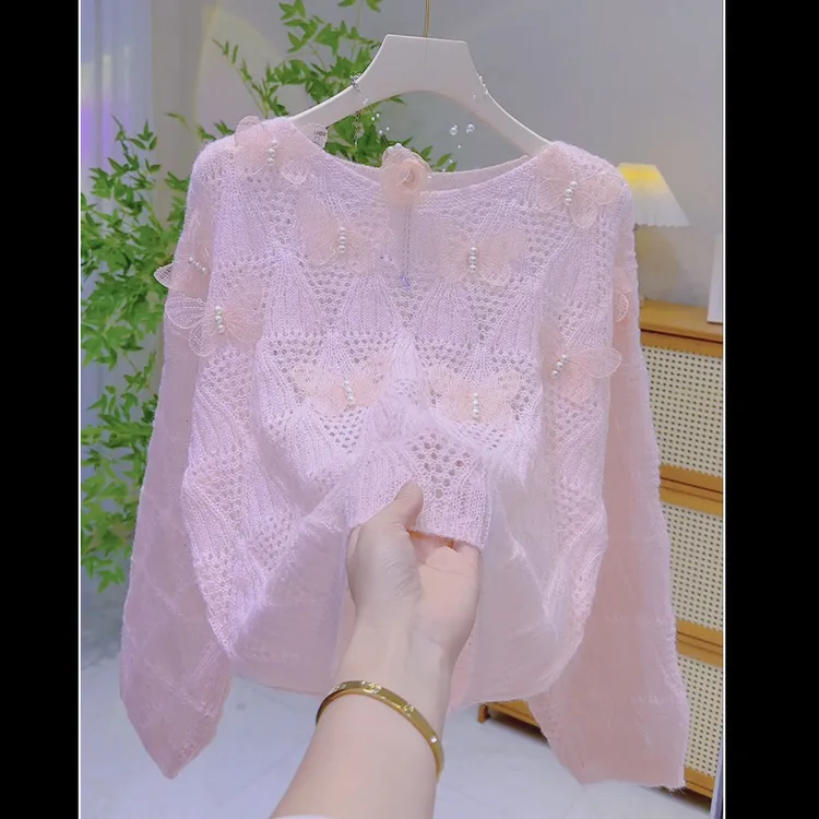 向-蝴蝶订珠甜美镂空针织衫春季新款长袖套头薄款罩衫上衣