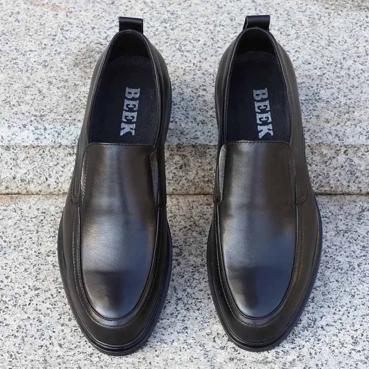 2025秋季新款商务正装懒人鞋上班时尚百搭轻便透气舒适休闲皮鞋男