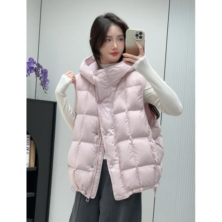 2025秋冬季新款女士超好看洋气减龄加厚马甲保暖无袖外套