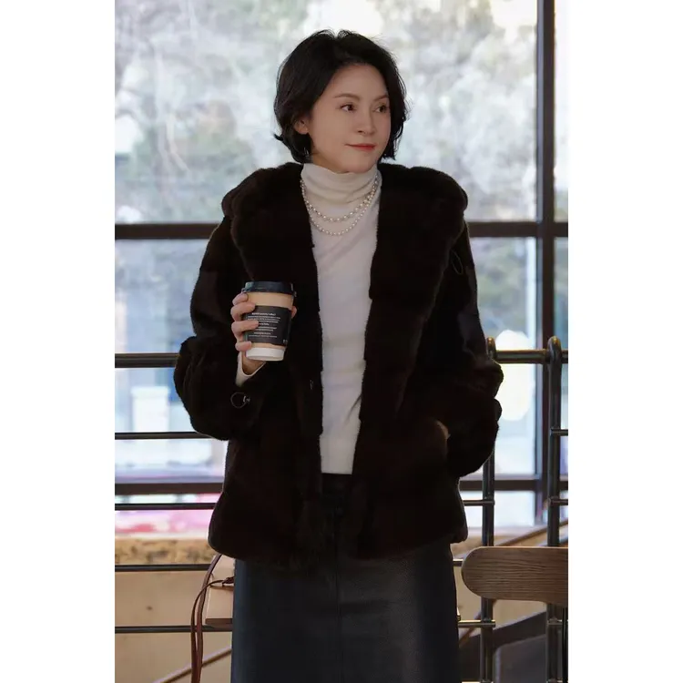 我是摩羯黑标 北灵裘 高奢C皇冠哥本哈根紫标天鹅绒短2母貂冬皮草