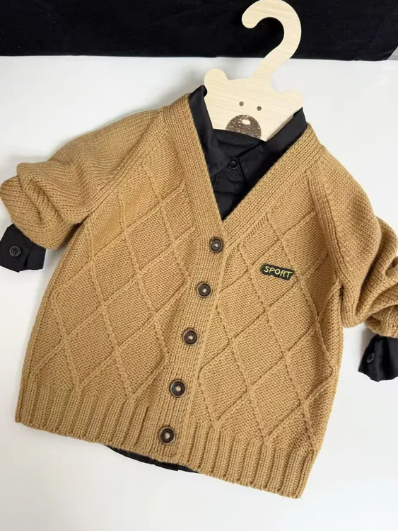 【马吉拉】V领开衫 澳洲羊毛  100%进口精仿美丽诺羊毛