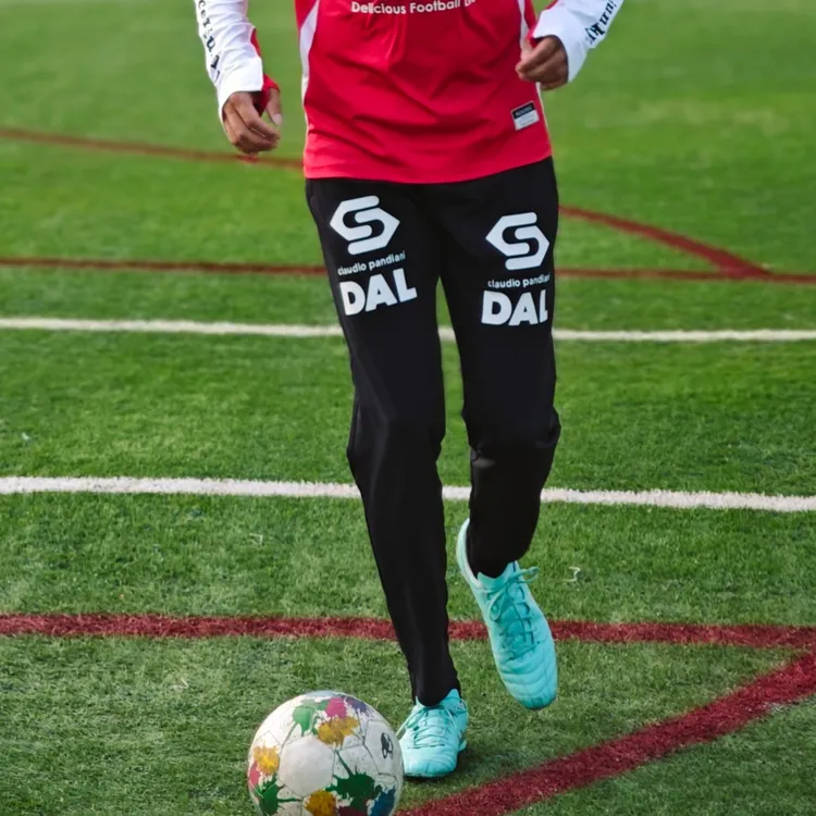 soccer junky足球狗龙王系列速干高弹透气薄款中腰训练收腿长裤