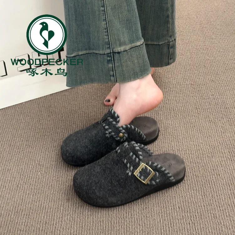 啄木鸟复古包头半拖鞋女外穿2025秋冬季新款一脚蹬厚底毛毡勃肯鞋