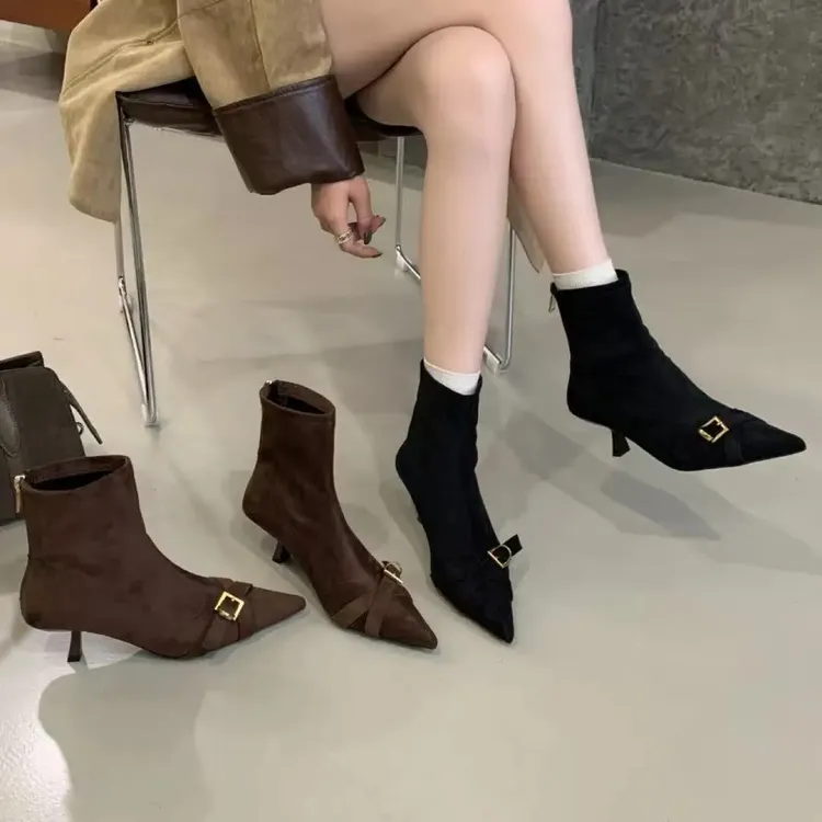 2025秋冬高跟短靴女细跟显瘦金属扣绒面气质瘦瘦靴