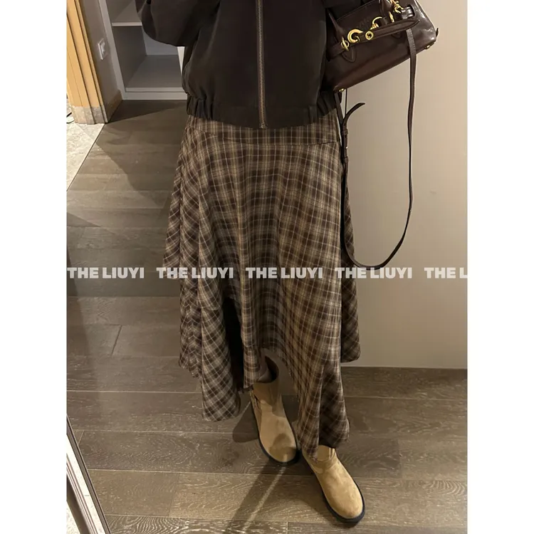 【LIUYI】设计感不规则咖格半身长裙58202