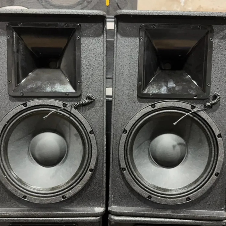 一对12寸领域专业音响 声韵功放机850瓦 不包邮