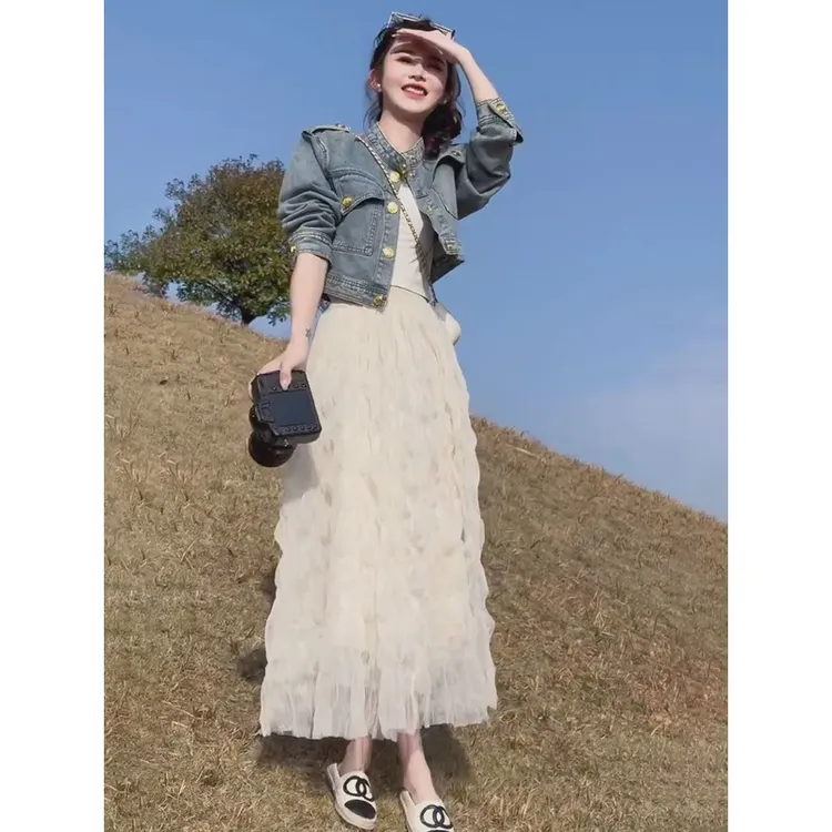 春装搭配一整套法式气质复古短款牛仔外套高腰显瘦网纱半身裙套装