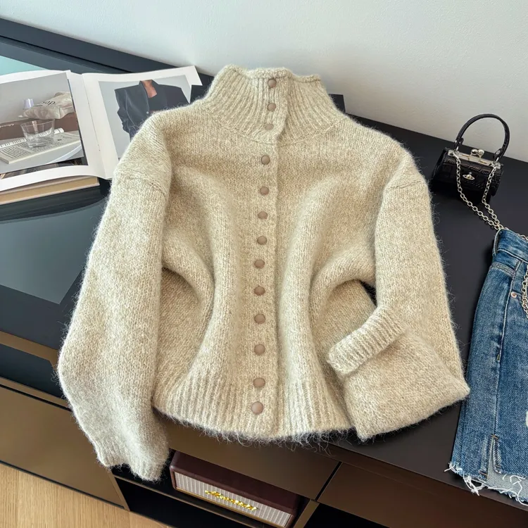 自留款推荐~复古高领单排扣针织开衫毛衣女冬季款松弛感百搭外套