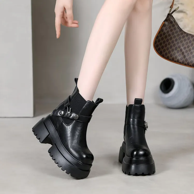 复古马丁靴女2025年秋冬季加绒加厚防滑保暖厚底内增高短筒女靴