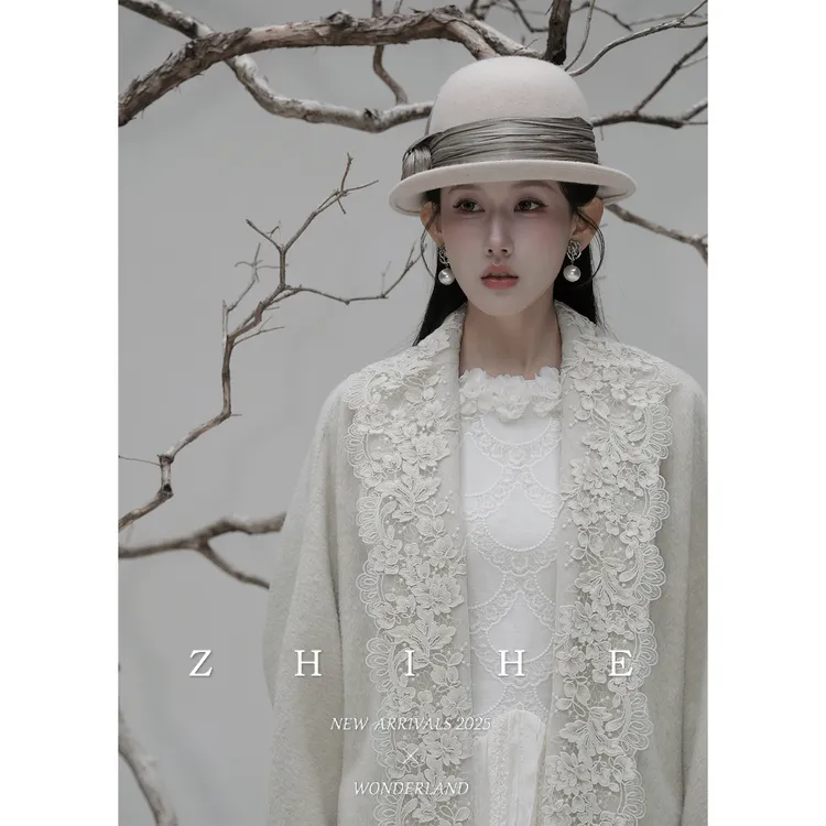 无艳一禾【镜花水月】手工坊-重工蚕丝羊毛双面呢花边装饰大衣