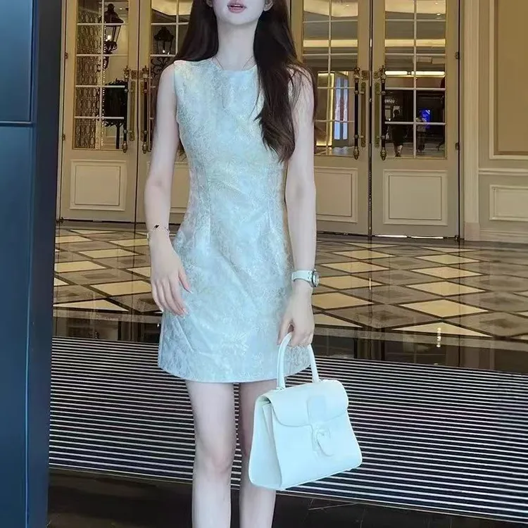 658 GZ七楼法式名媛高端精致女神范高级感超好看小香风无袖连衣裙