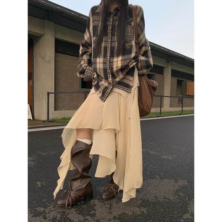 【伦敦暖阳半身裙】秋季薄款百搭拼接慵懒风不规则半身裙253V2376