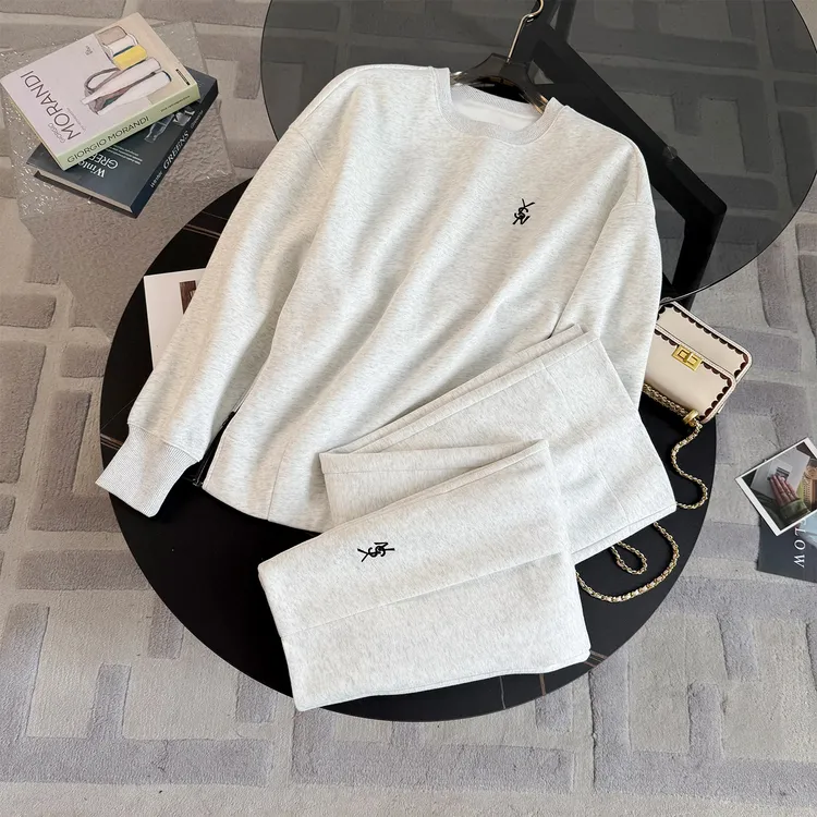 初恋盐系休闲运动套装女秋季洋气减龄纯色圆领卫衣阔腿长裤两件套