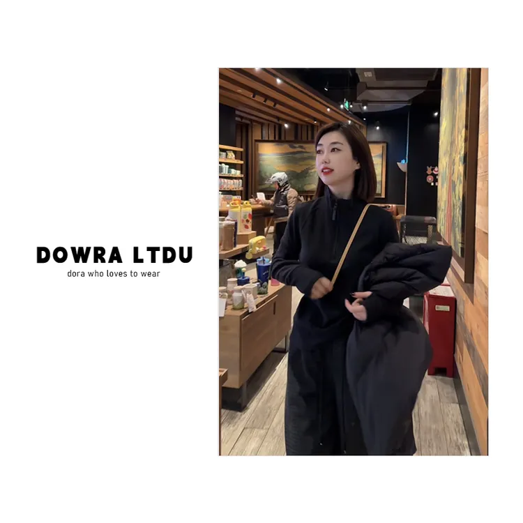 朵拉【温暖一冬】2025年冬季新款半高领领口拉链纯色加绒打底80192