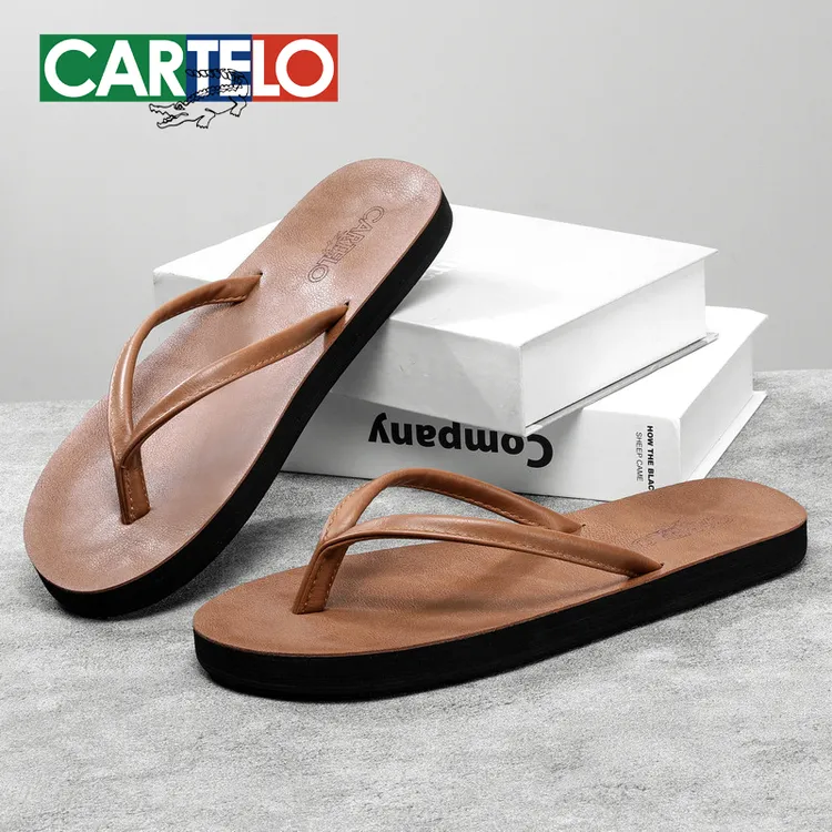 卡帝乐鳄鱼拖鞋外穿夏季情侣凉拖皮面休闲百搭夹脚防滑人字拖男士