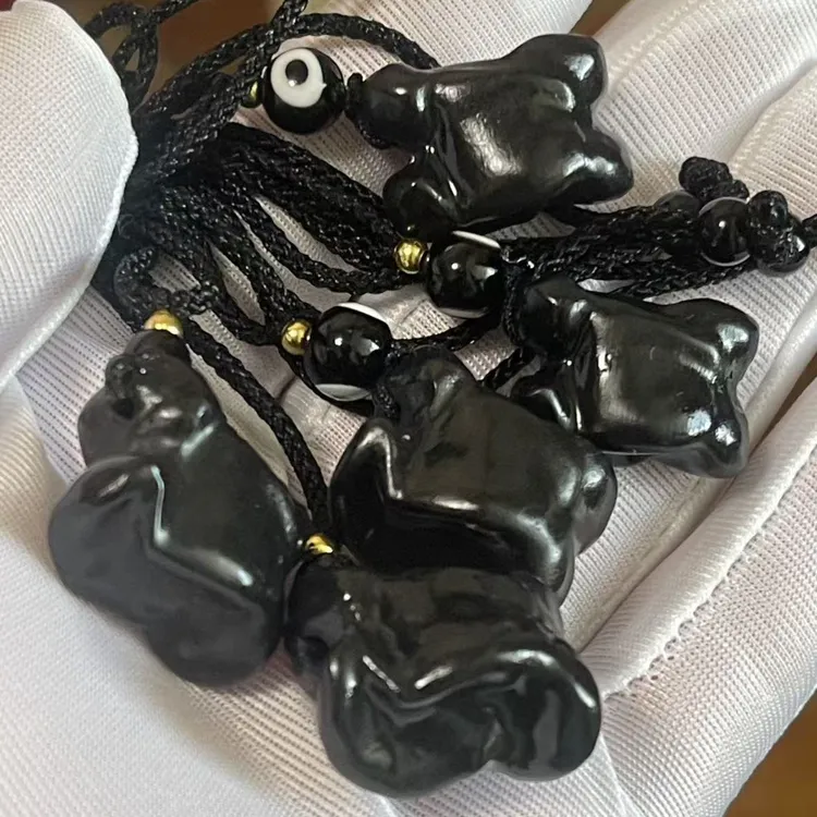 宝石光羊髀石吊坠特色民族风纯手工编织吊坠