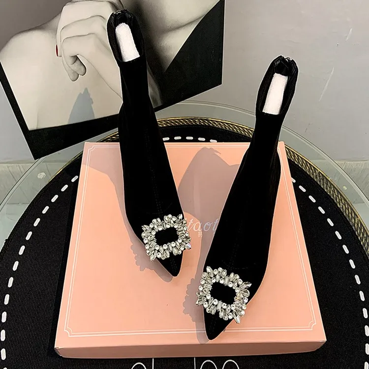 尖头细高跟法式小短靴女2025秋冬新款加绒水钻方扣弹力瘦瘦袜子靴