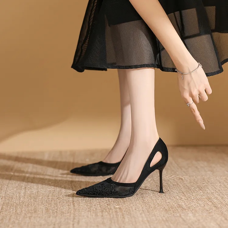 2025性感时尚尖头黑色女单鞋浅口设计感镂空百搭女高跟鞋气质女鞋