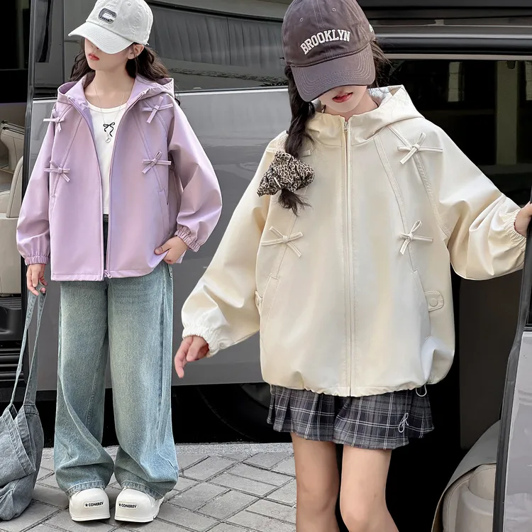 女童春装外套2025新款夹克儿童洋气女孩春秋季连帽冲锋衣休闲上衣