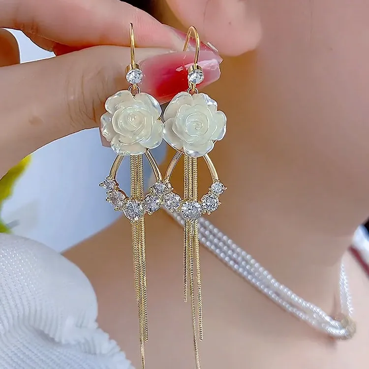 YIZUN.CHOMEL款潮长款流苏耳环女百搭山茶花气质超仙耳坠显瘦耳饰