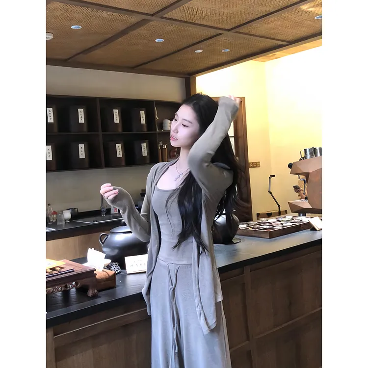 纯欲百搭灰色针织2025新款背心开衫休闲裤慵懒睡衣女可外穿三件套