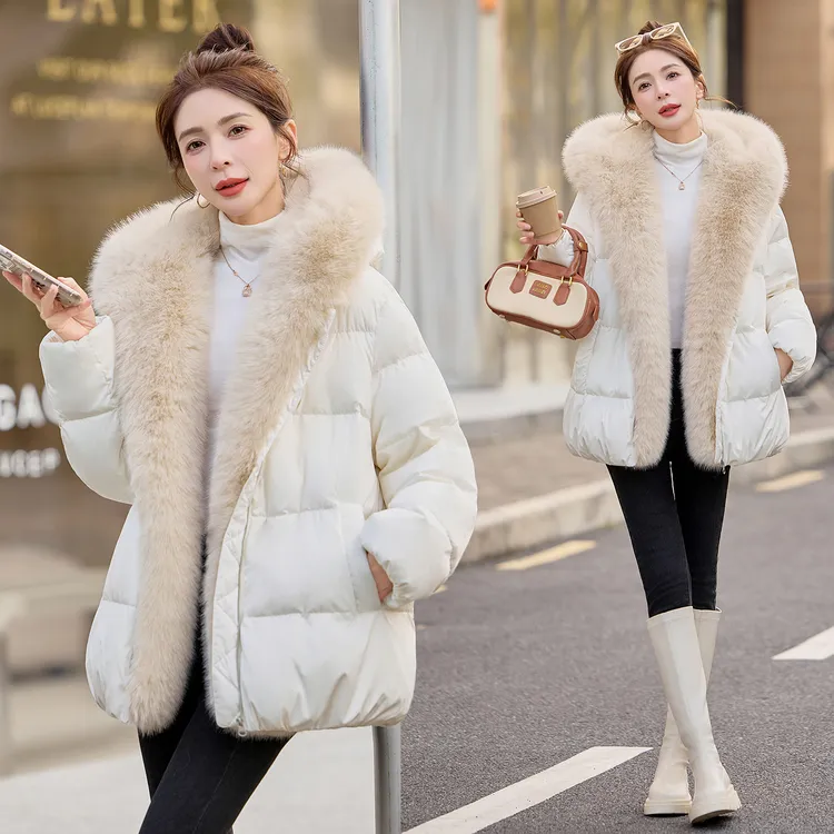 轻奢高级感大毛领羽绒服女2025冬季新款休闲时髦洋气加厚保暖外套