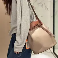 95新 LOEWE/罗意威 【蕾】42 0141 卡其色拼焦糖lazo单肩包