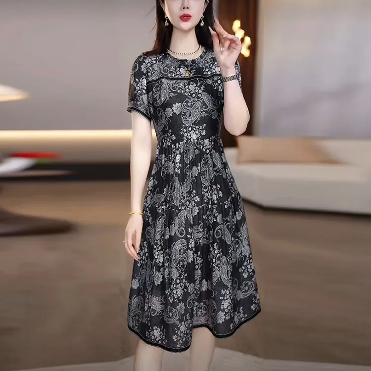 莱赛尔天丝洋气衣服女2025夏季新款优雅时尚复古高级贵气连衣裙子