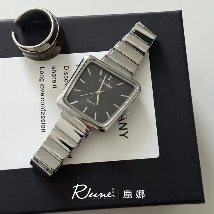 Rune鹿娜《行》时尚金属高级感小众简约ins百搭女士防水石英表手表