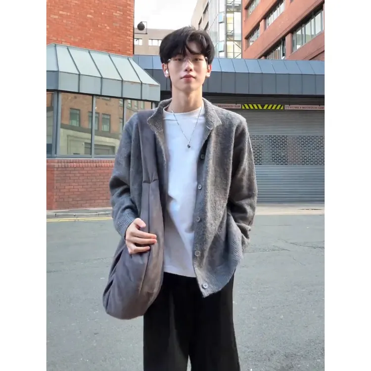 高级感灰色毛衣开衫男生秋季穿搭针织衫外套宽松慵懒风松弛感上衣