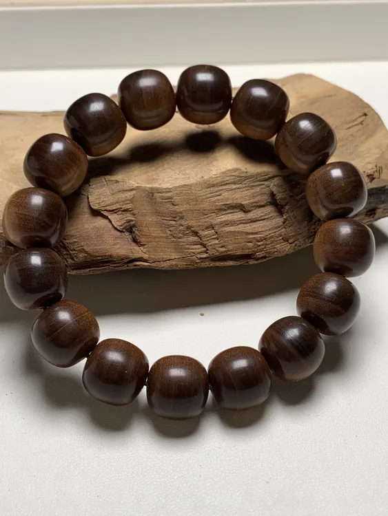 【毕业级供奉王】印度老山檀香1.3*1.4黑肉沉水