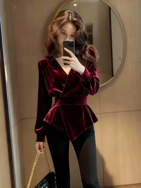 V领丝绒长袖衬衫女秋2025新款修身显瘦打底衫上衣