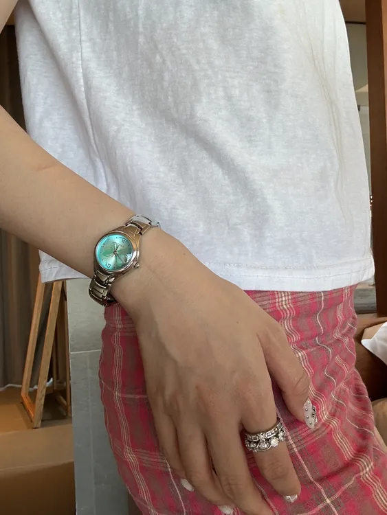 Awasteoftime浪费时间 原创y2k蝴蝶手表女小众设计金属圆形石英表