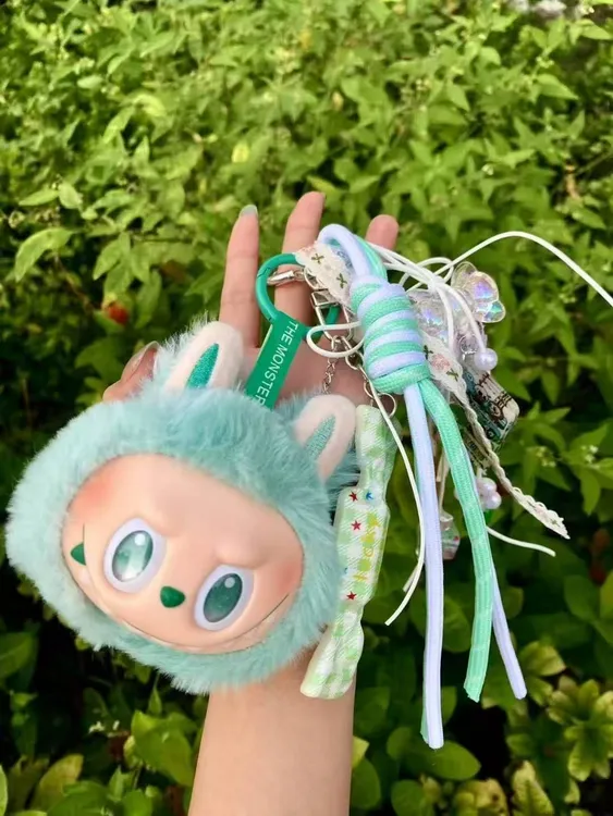 包挂件便携款日常高颜值手工可爱风简约现代极简风重工钥匙扣礼物