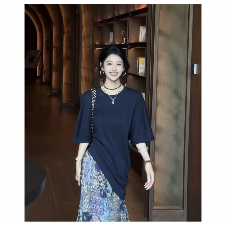 2025夏季气质高级感独特漂亮深蓝色不规则短袖上衣碎花半身裙套装
